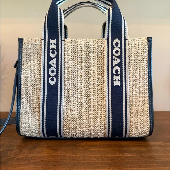 Smith Tote Bag 24 - Picture 6 of 10